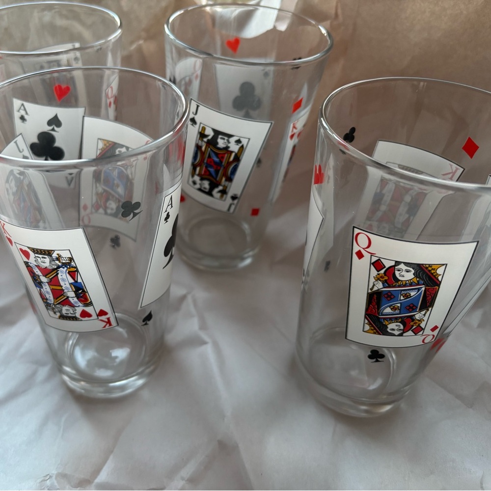Set of 4 Pub Beer Cocktail High Ball Tumbler Glasses Poker Playing Cards